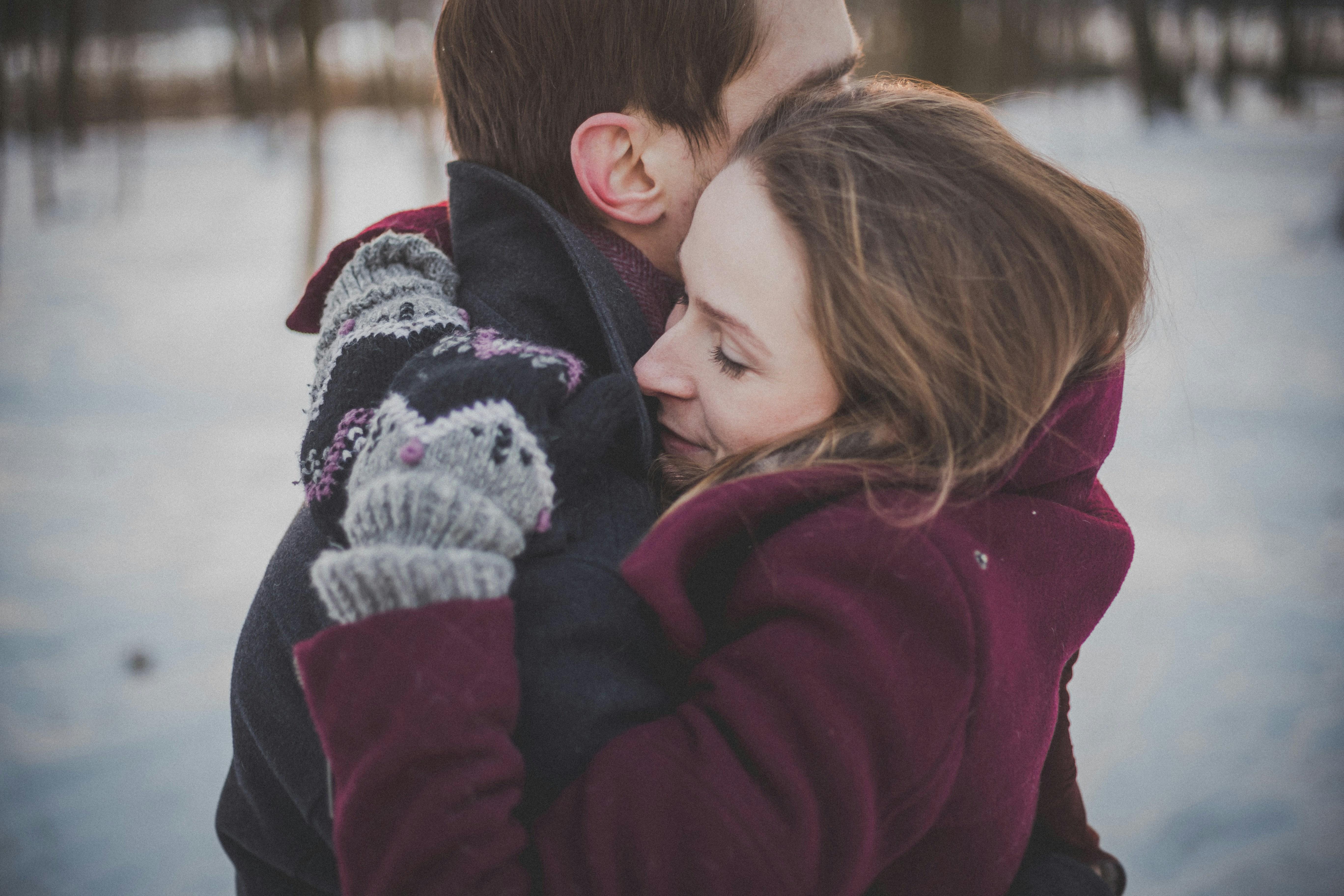 2) Schedule Regular Check-Ins: Set aside specific times each week for open, honest discussions ‍with your partner. These ‌check-ins can act as a pressure release valve for any building tension and ensure that small‌ issues​ dont snowball into bigger problems